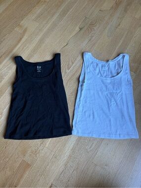 GAP Modern Tank Tops Scoop Neck - Black & White (2 Pack)
